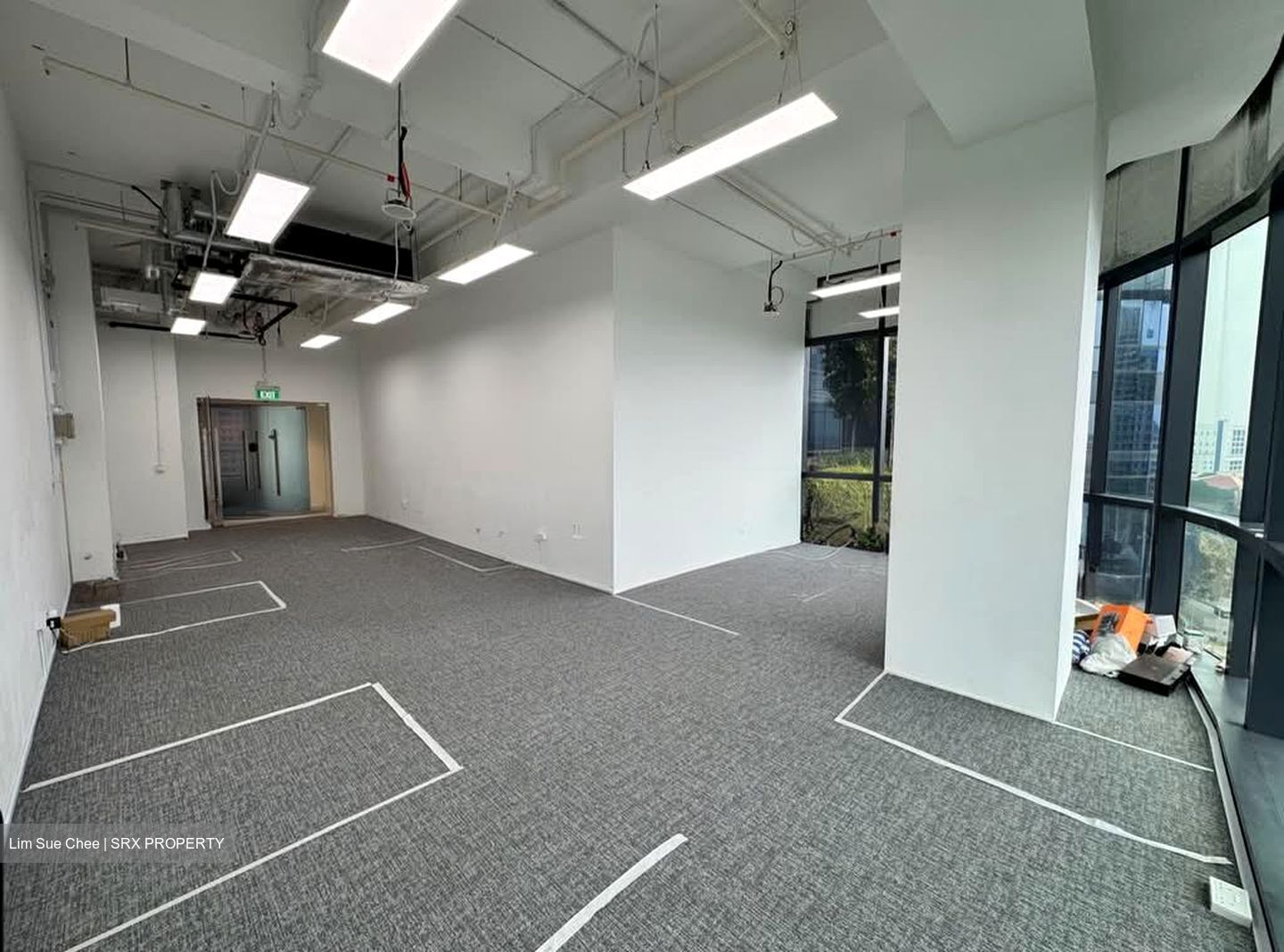 Woods Square (D25), Office #595633621